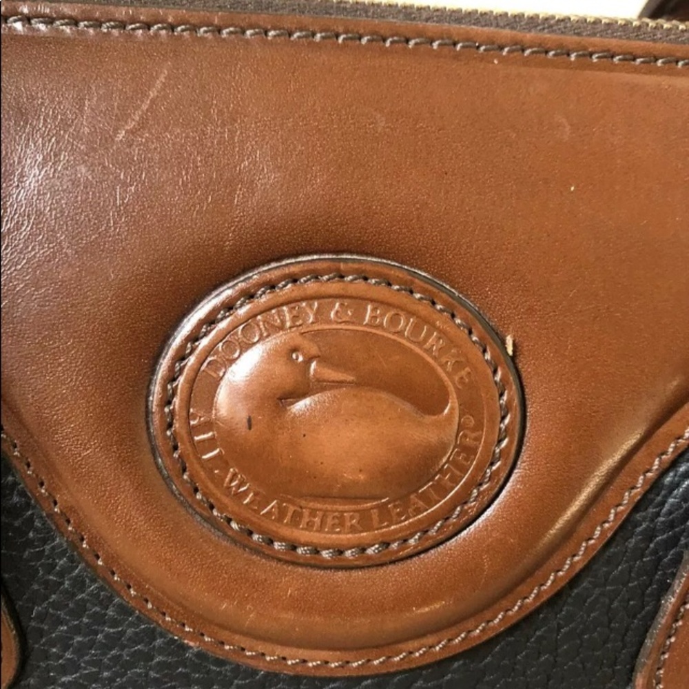 Vintage Dooney & Bourke All Weather Purse.